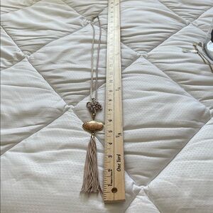 Source Unknown Beige and Gold Tassel Necklace